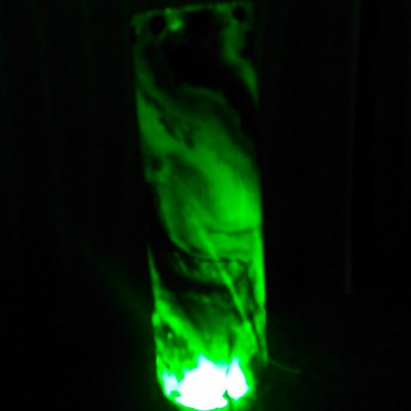 Made by Misty resin accent lamp - Picture 5 of 7